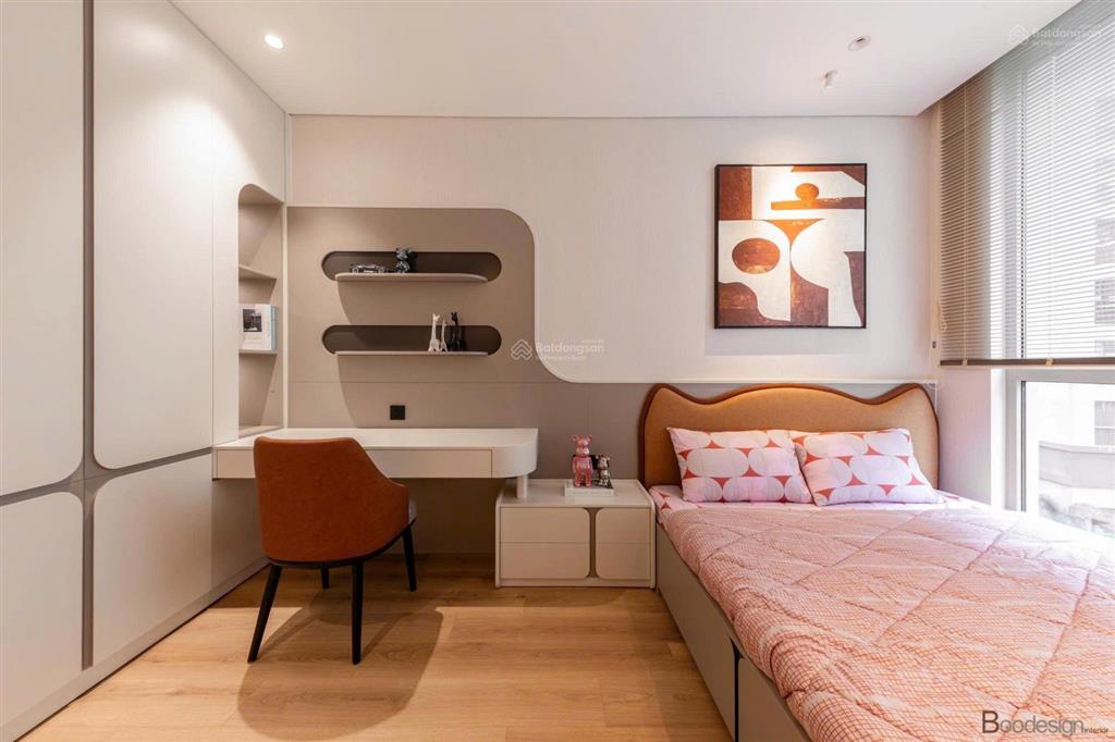 Bán gấp căn hộ 4pn, 3wc, 140m2 tại vinhomes central park, 17,8 tỷ vnd.  0936 021 ***