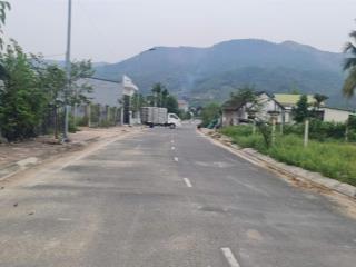 Cho thuê mặt bằng diện tích lớn, đường nhựa gần nha trang