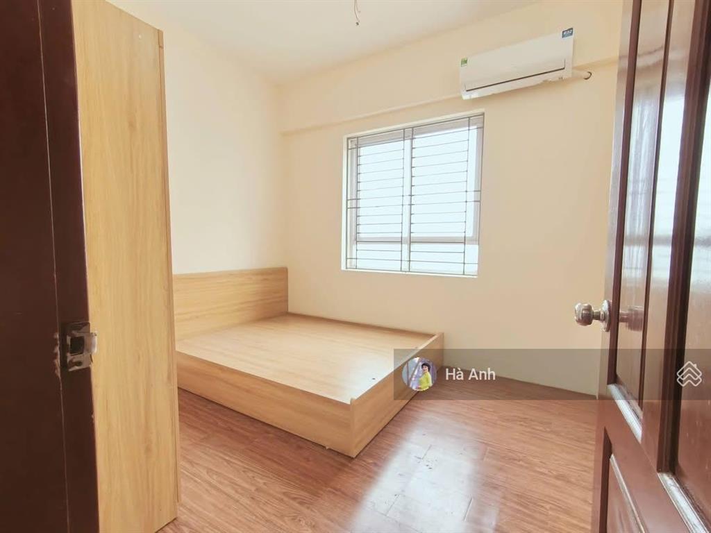 Phân khúc 4 tỷ hiếm  sát hồ điều hòa thành phố giao lưu! ct2b phạm văn đồng.