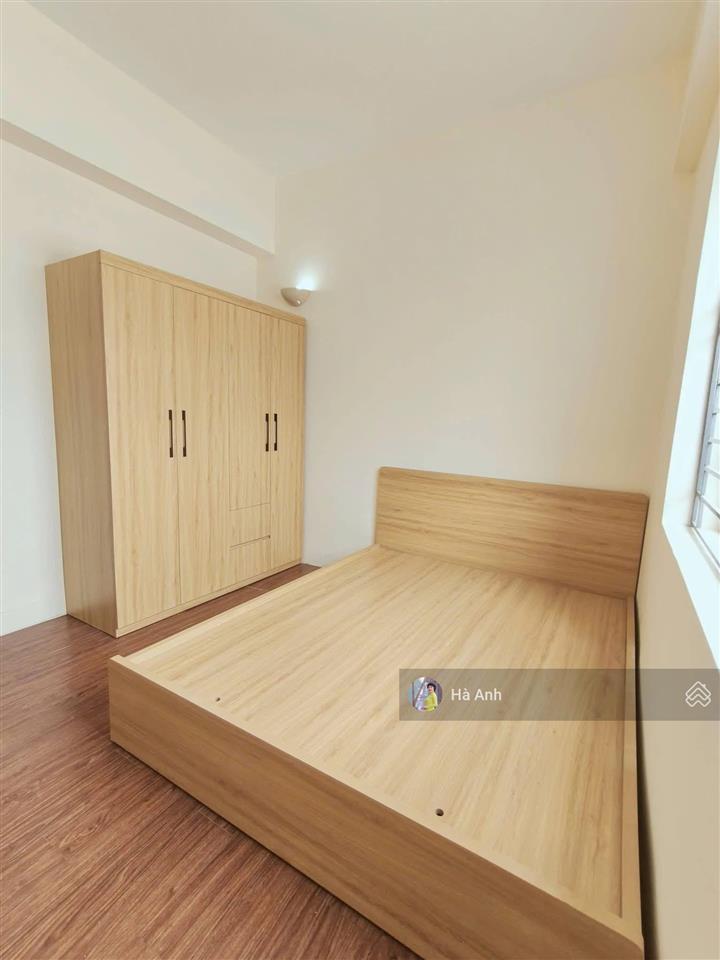 Phân khúc 4 tỷ hiếm  sát hồ điều hòa thành phố giao lưu! ct2b phạm văn đồng.