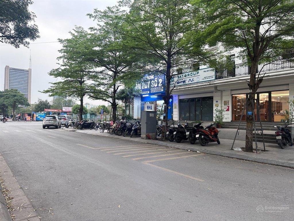 Bán shophouse  mặt phố đinh núp  cg  vỉa hè rộng  dòng tiền sẵn  dt 117m2 x 5 tầng mt 6m