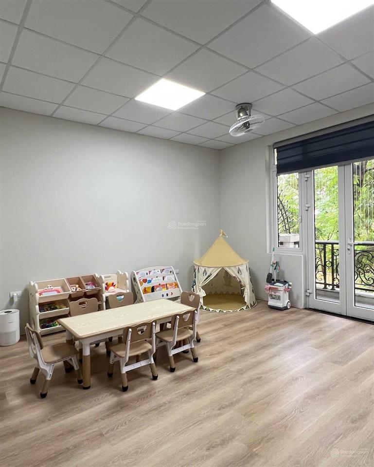 Bán liền kề geleximco dt 200m2  63 tỷ  lô góc 3 thoáng đường đôi lê trọng tấn  hà đông