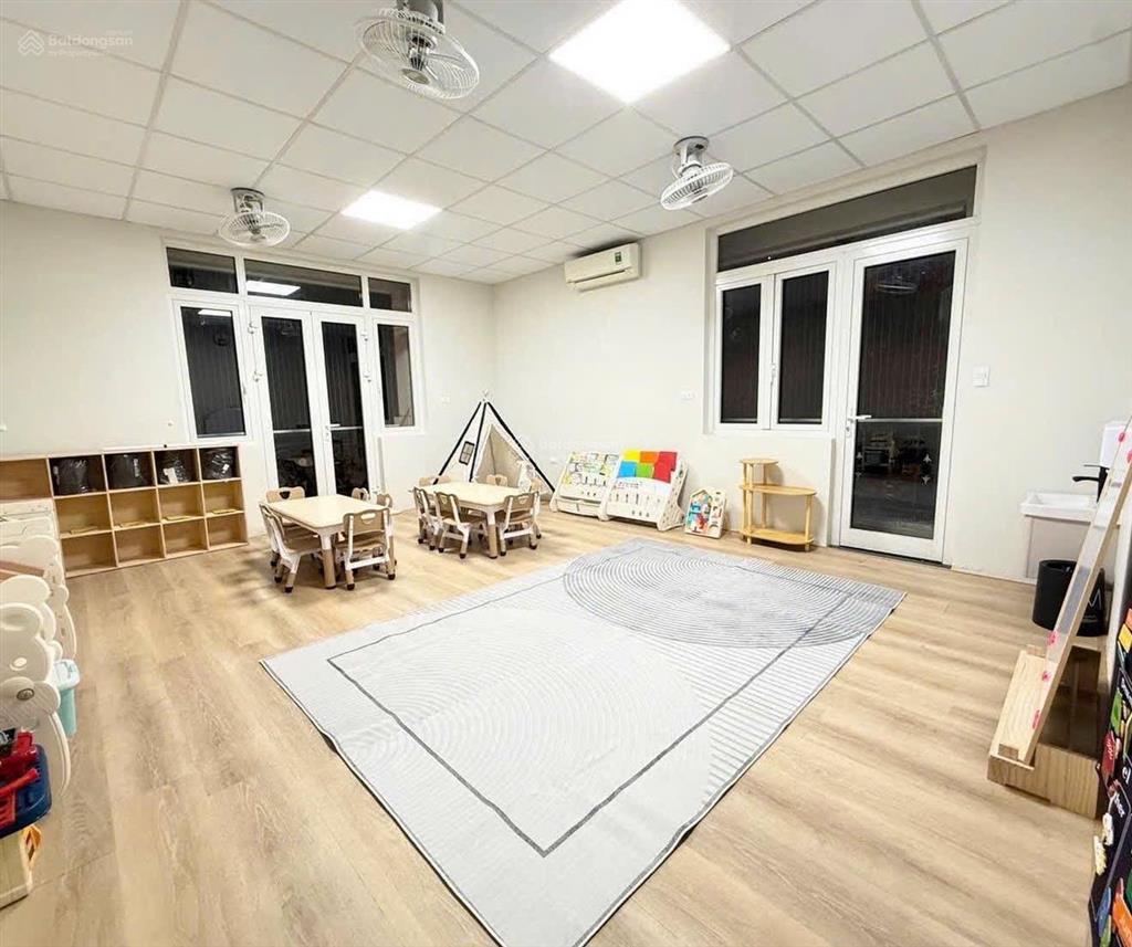 Bán liền kề geleximco dt 200m2  63 tỷ  lô góc 3 thoáng đường đôi lê trọng tấn  hà đông