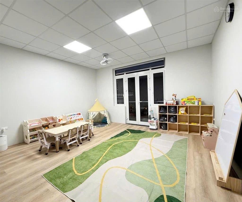 Bán liền kề geleximco dt 200m2  63 tỷ  lô góc 3 thoáng đường đôi lê trọng tấn  hà đông