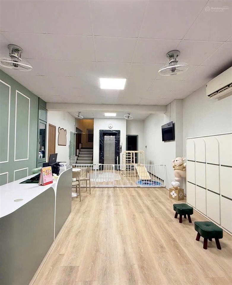 Bán liền kề geleximco dt 200m2  63 tỷ  lô góc 3 thoáng đường đôi lê trọng tấn  hà đông