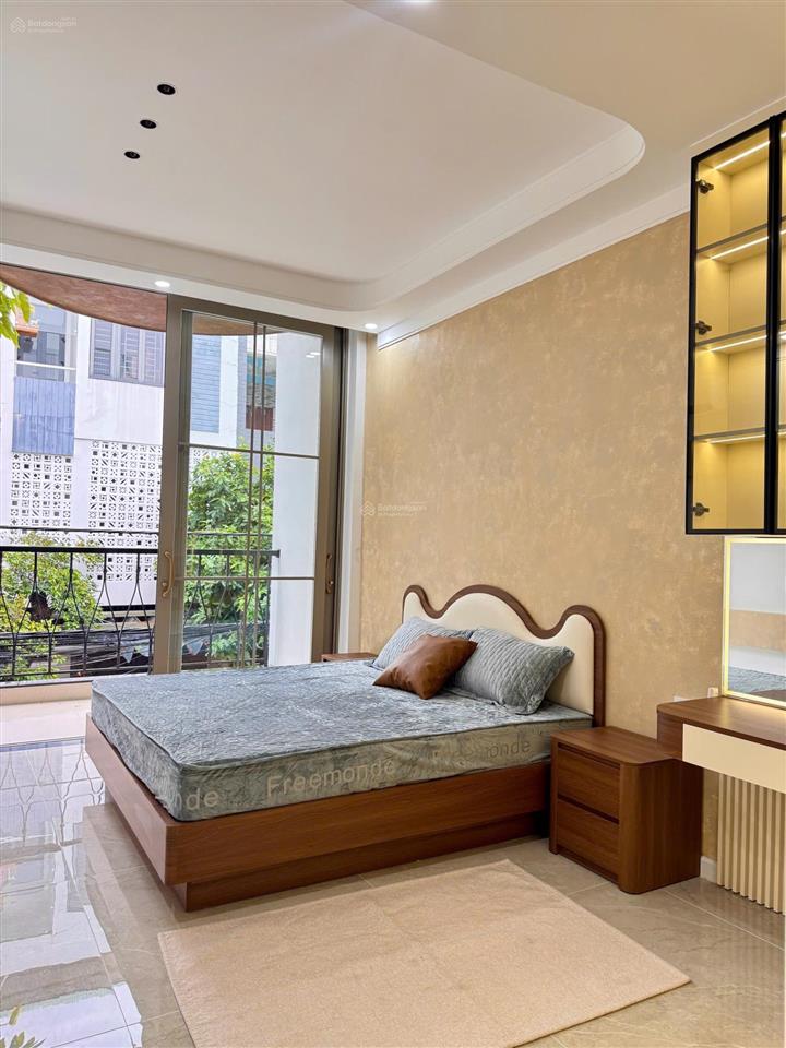 Bán nhà 3 tầng xây mới 100% khu biển nguyễn tất thành