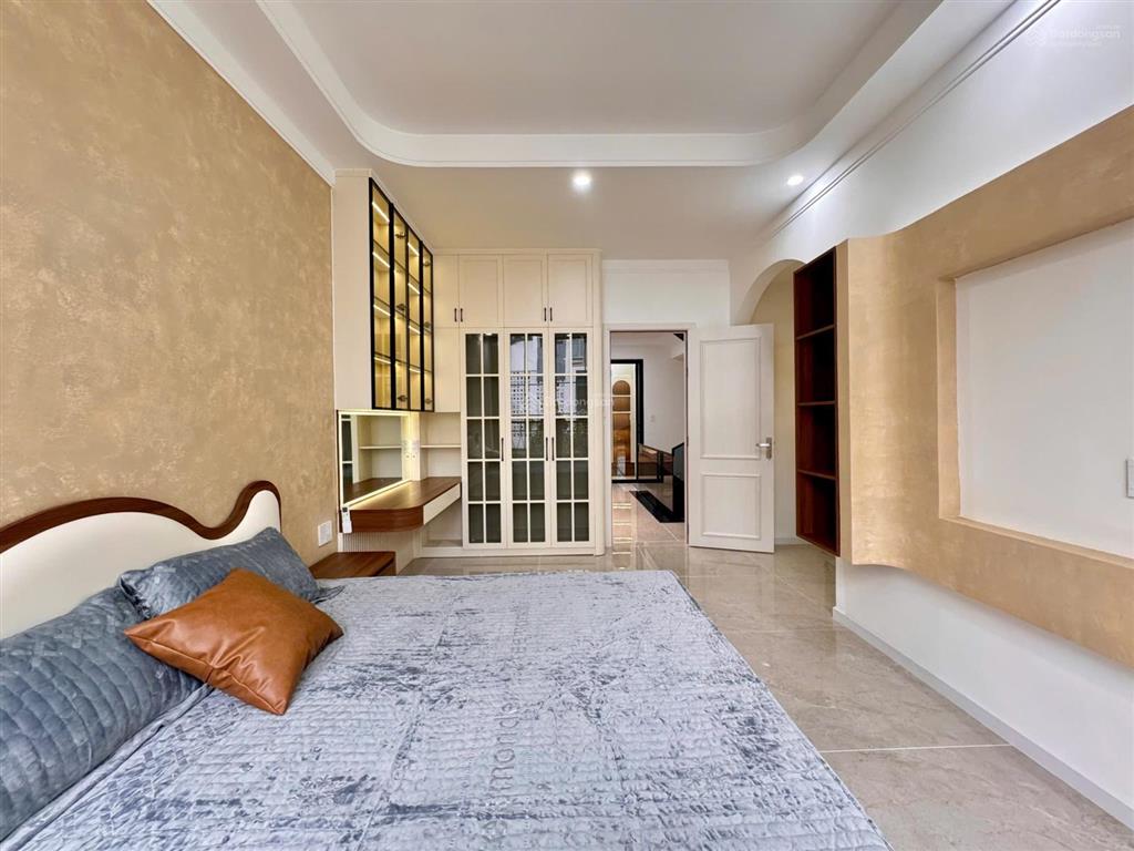 Bán nhà 3 tầng xây mới 100% khu biển nguyễn tất thành