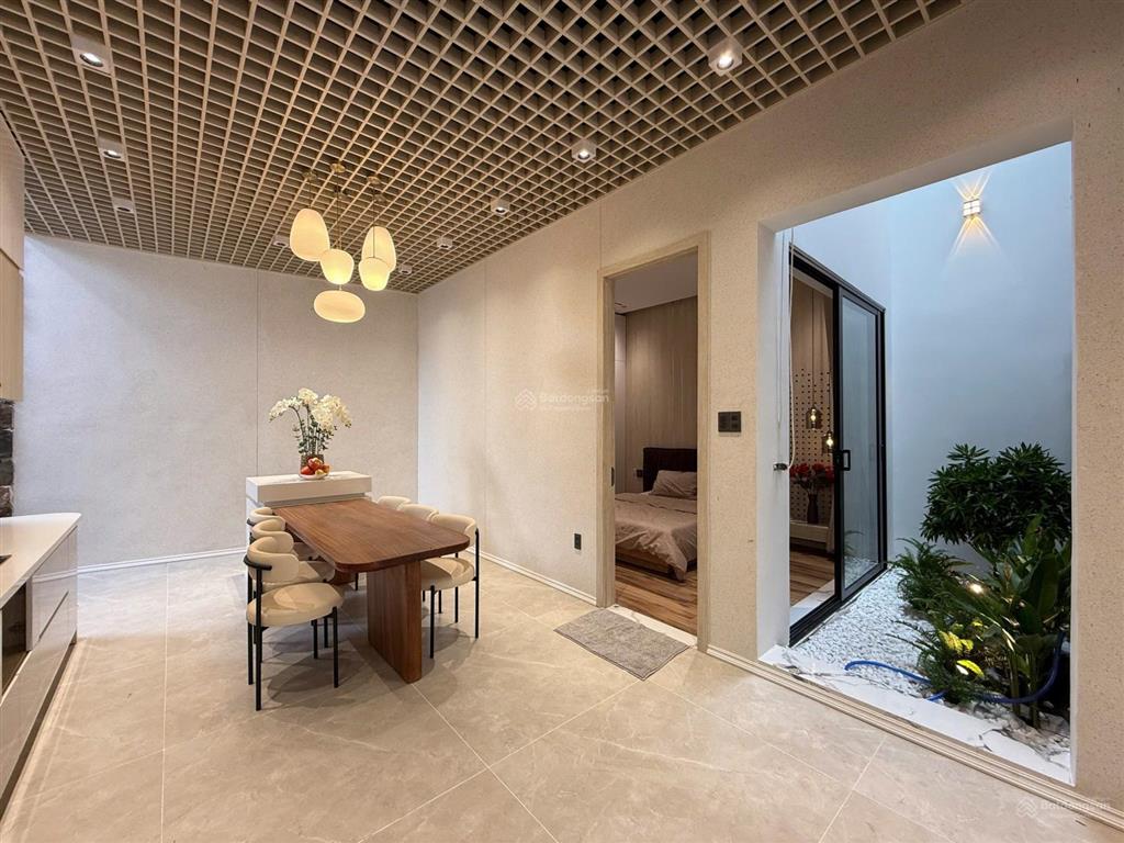 Bán nhà 3 tầng kiệt ô tô đậu trong tô hiệu, thiết kế sân vườn thoáng mát