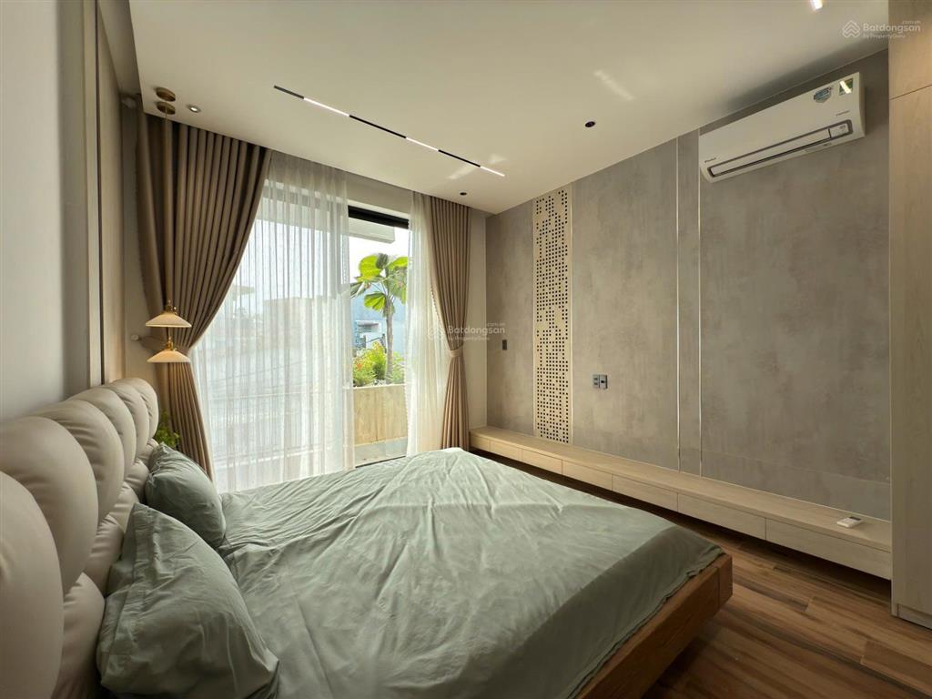 Bán nhà 3 tầng kiệt ô tô đậu trong tô hiệu, thiết kế sân vườn thoáng mát