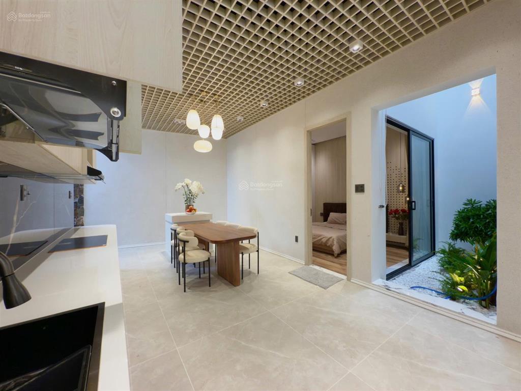 Bán nhà 3 tầng kiệt ô tô đậu trong tô hiệu, thiết kế sân vườn thoáng mát