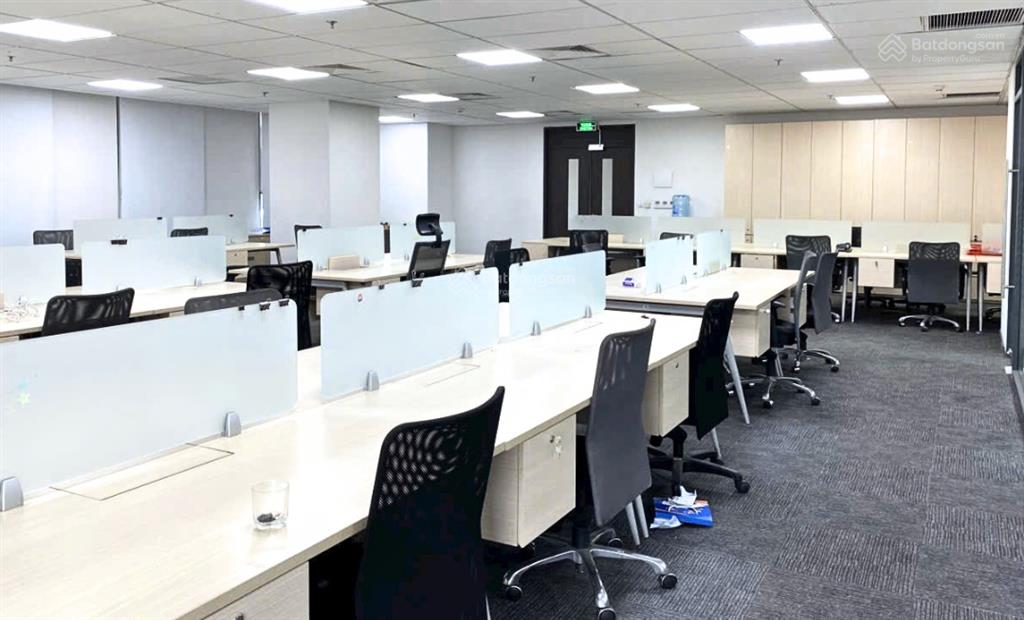 550m2 cắt lẻ cho thuê 300 nghìn/m2/th, đã setup nội thất tại tòa ocean park đào duy anh
