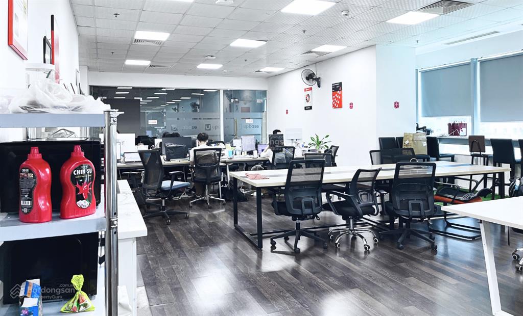 550m2 cắt từ 100m2 giá 220k/m2/th, sẵn nội thất hồ gươm plaza đường trần phú