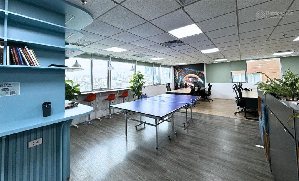 500m2 cắt lẻ từ 80m2 cho thuê giá 280k/m2/th đã setup nội thất tại việt á tower duy tân