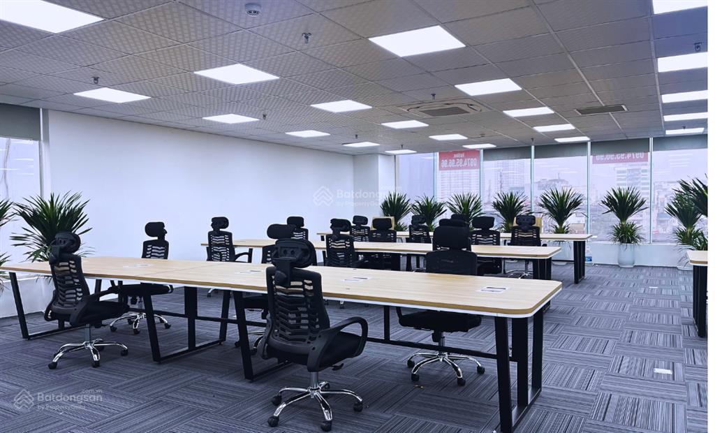 550m2 cắt lẻ cho thuê giá 220 nghìn/m2/th đã setup nội thất tại geleximco đường giải phóng