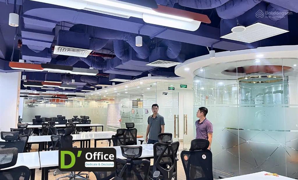 550m2 cắt nhỏ từ 100m2 giá 260k/m2/th sẵn nội thất tại vinhomes d'capitale trần duy hưng