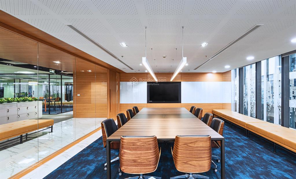 550m² có cắt nhỏ giá 265 nghìn/m2/th sẵn nội thất tại ngoại giao đoàn view công viên