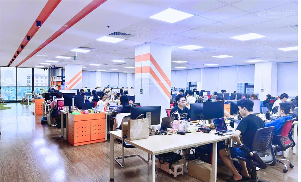 500m2 cắt từ 100m² giá 250k/m sẵn nội thất tại mặt phố liễu giai ba đình