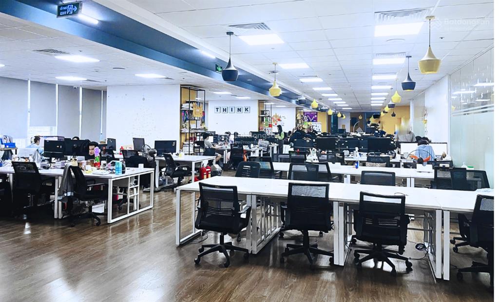 500m2 cắt từ 100m² giá 250k/m sẵn nội thất tại mặt phố liễu giai ba đình