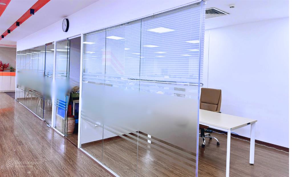 500m2 cắt từ 100m² giá 250k/m sẵn nội thất tại mặt phố liễu giai ba đình