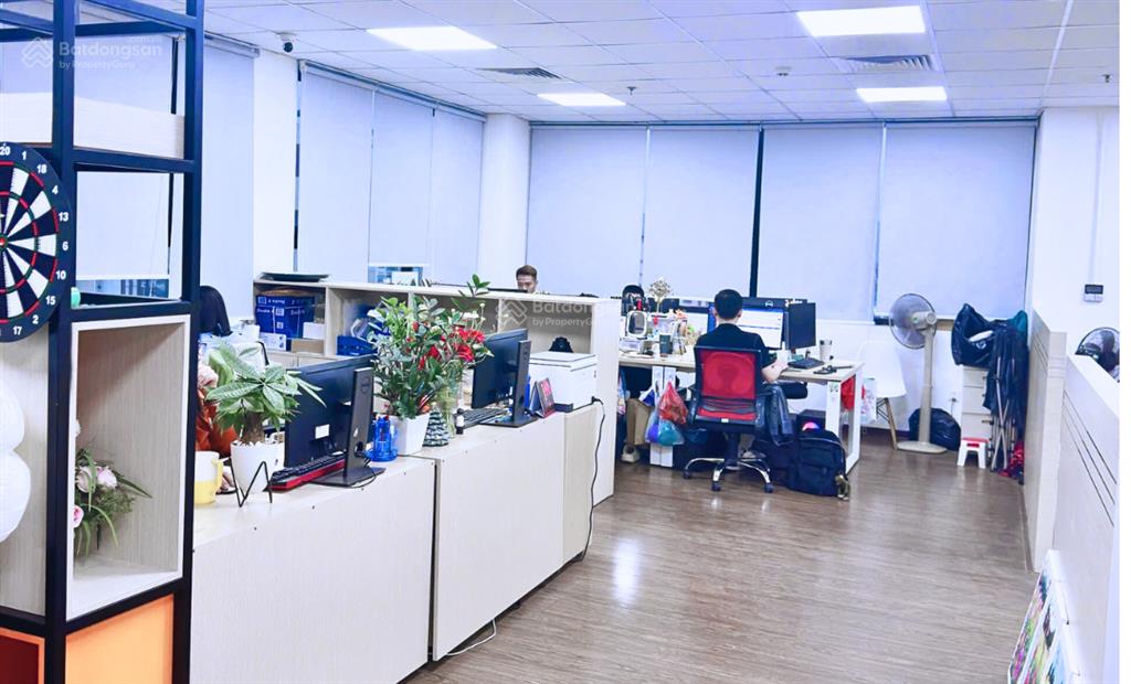 500m2 cắt từ 100m² giá 250k/m sẵn nội thất tại mặt phố liễu giai ba đình