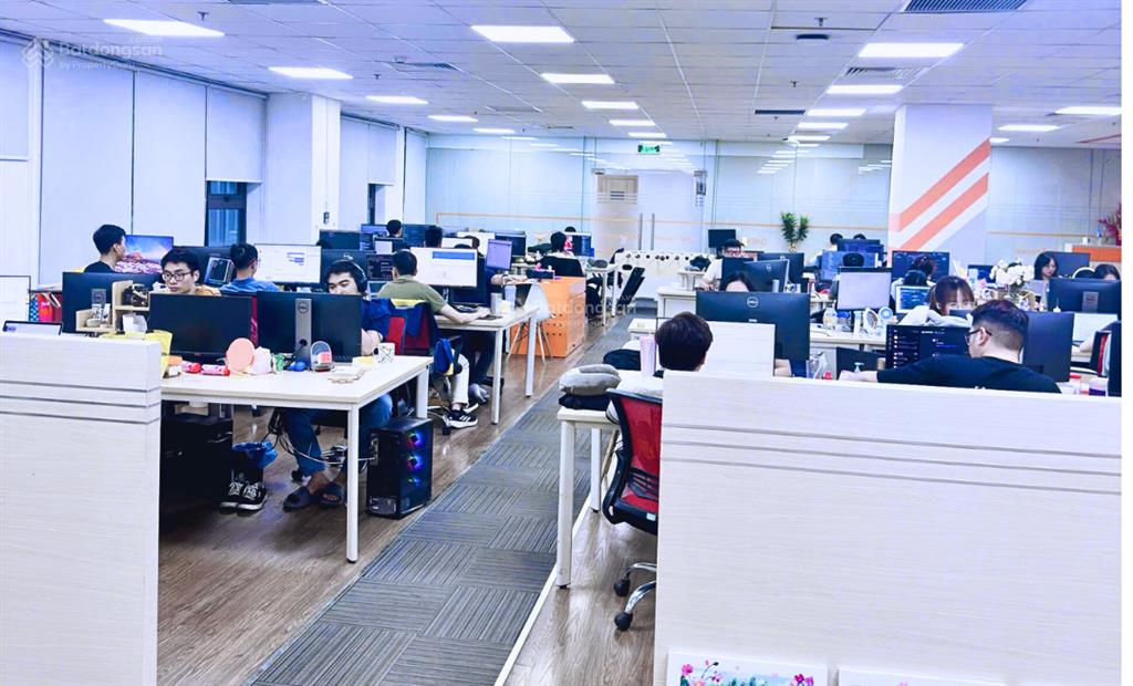 500m2 cắt từ 100m² giá 250k/m sẵn nội thất tại mặt phố liễu giai ba đình