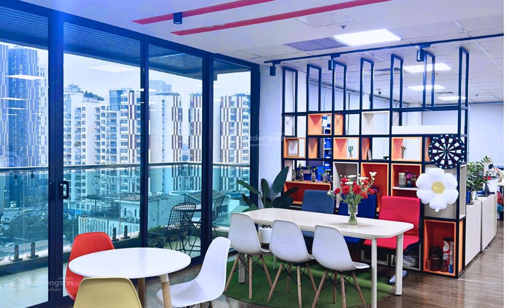 500m2 cắt từ 100m² giá 250k/m sẵn nội thất tại mặt phố liễu giai ba đình
