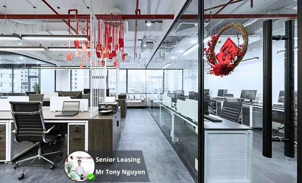 550m2 cắt nhỏ từ 100m giá 350k/m2/th, setup sẵn nội thất như hình tại ford thăng long láng hạ