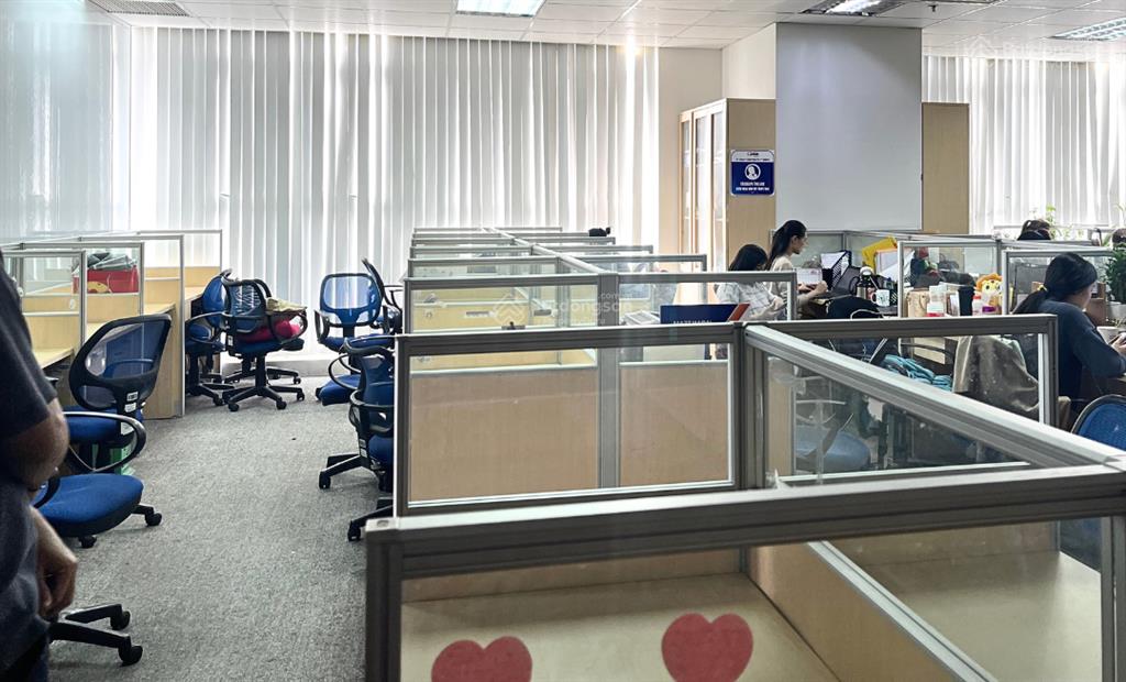 520m2 cắt nhỏ từ 100m2 giá 260k/m2/th setup nội thất hòa bình green city 505 minh khai