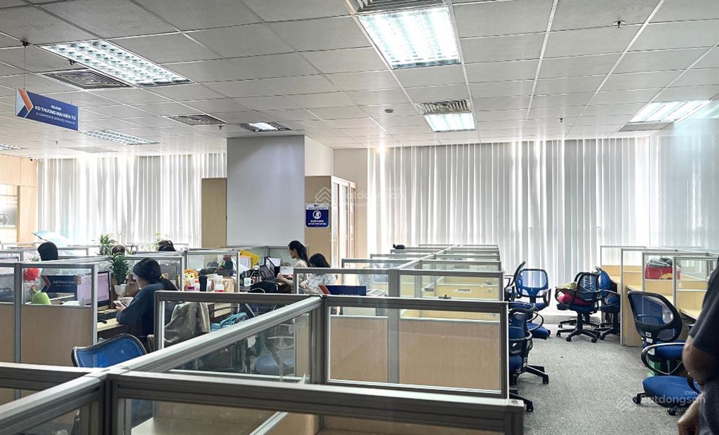 520m2 cắt nhỏ từ 100m2 giá 260k/m2/th setup nội thất hòa bình green city 505 minh khai