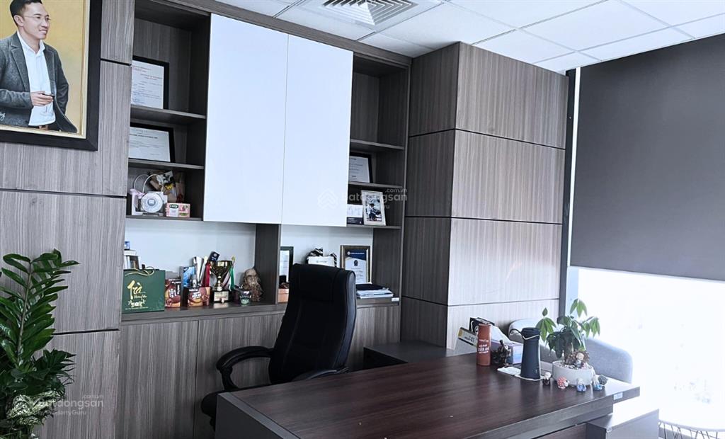 500m2 cắt nhỏ từ 80m2 giá 280k/m2/th. vp full đồ giá tốt chủ thứ cấp sun square lê đức thọ