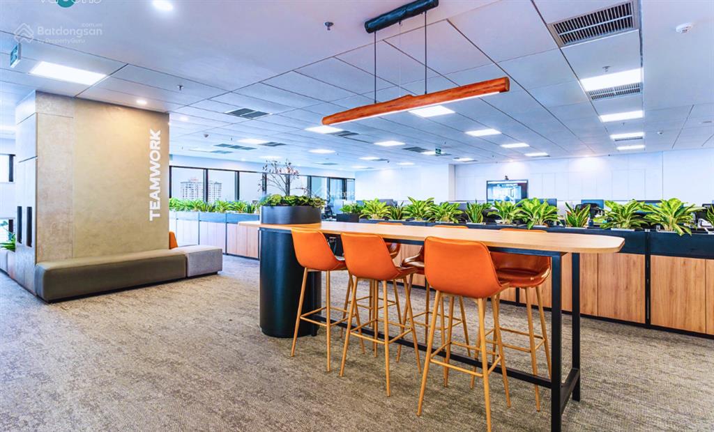 500m2 cắt từ 100m cho thuê, giá 320k/m2/th, đã setup nội thất tại hud tower lê văn lương