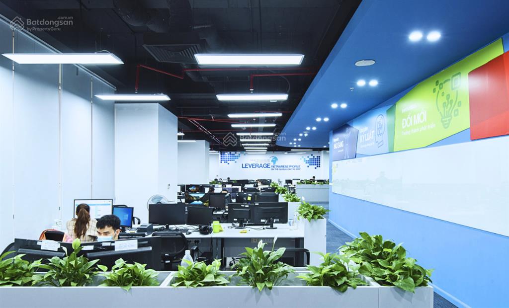 550m2 cắt nhỏ từ 100m2 giá 290k/m2/th, sẵn nội thất gold tower 275 nguyễn trãi