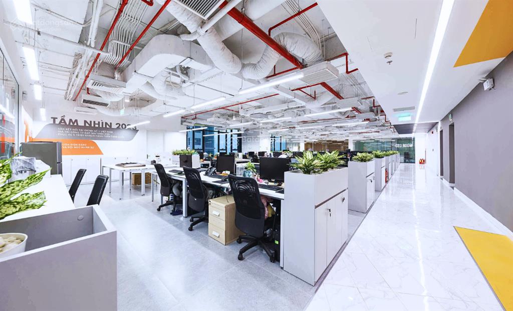 500m2 cắt nhỏ từ 100m2 giá 300k/m2/th. vp full đồ giá tốt udic complex hoàng đạo thúy