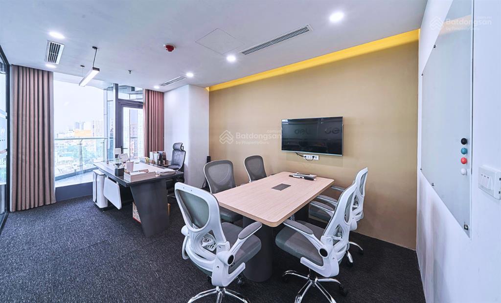 550m2 cắt nhỏ từ 100m2 giá 245k/m sẵn nội thất tại vinhomes d'capitale trần duy hưng