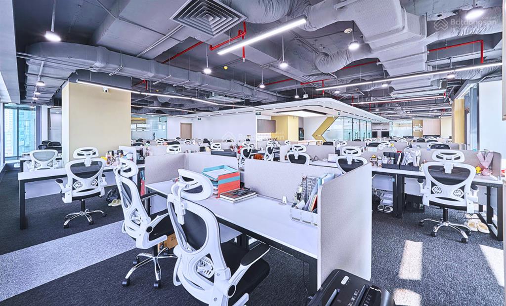 550m2 cắt nhỏ từ 100m2 giá 245k/m sẵn nội thất tại vinhomes d'capitale trần duy hưng