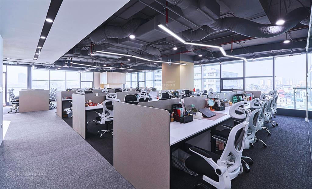 550m2 cắt nhỏ từ 100m2 giá 245k/m sẵn nội thất tại vinhomes d'capitale trần duy hưng