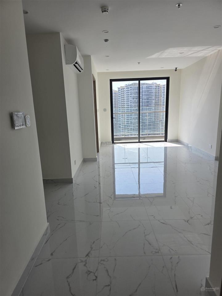 Cho thuê căn 2pn tòa bs7 view sông tầng cao