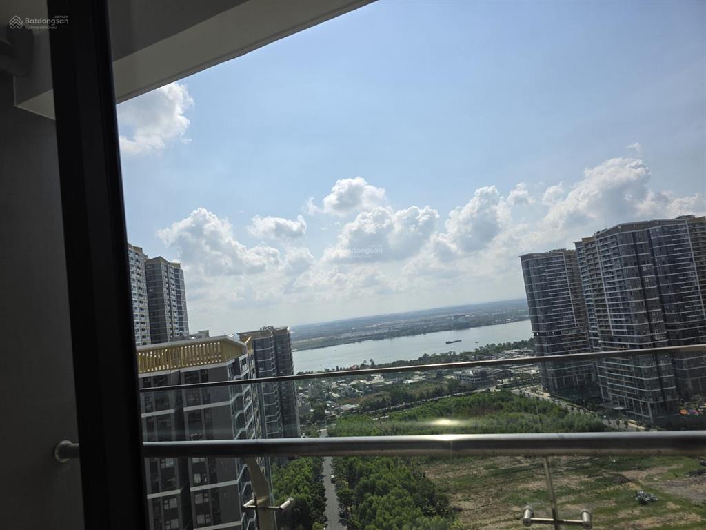 Cho thuê căn 2pn tòa bs7 view sông tầng cao