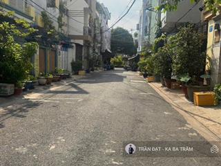 Chính chủ một đời bán nhà 3 tầng ,dt 4x10m, hẻm 8m đường độc lập  ngay trường học lê văn tám