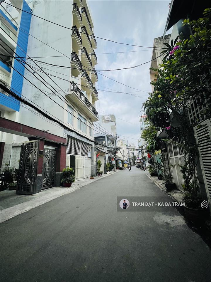 Hàng hiếm,9,9 tỷ, hẻm nhựa đẹp cộng hoà ngay etown2, 3 tầng, 4x16m, giá cực tốt cho đầu tư