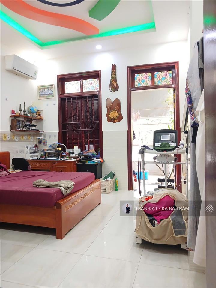 Chỉ 8 tỷ! siêu hiếm tân sơn nhì  ngay nguyễn cữu đàm, 3 tầng, 4x14m, vuông vức, tiện ở, cho thuê