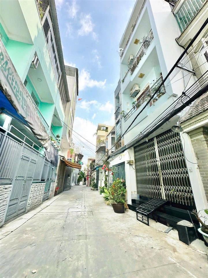 Nhà đẹp ngay tân sơn nhì  2 tầng  ngang 6m x8.5m  hiếm nhà bán  tiện ở , cho thuê  chỉ 4.65 tỷ