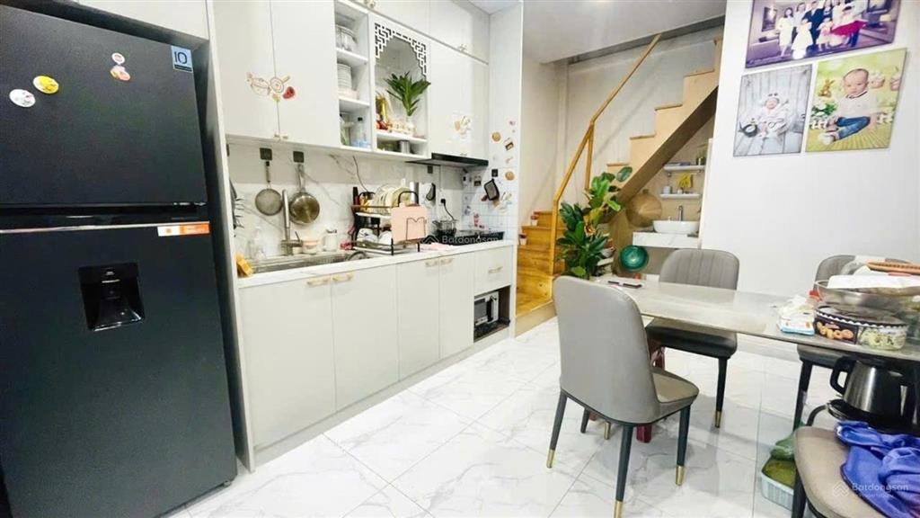 Nhà đẹp ngay tân sơn nhì  2 tầng  ngang 6m x8.5m  hiếm nhà bán  tiện ở , cho thuê  chỉ 4.65 tỷ