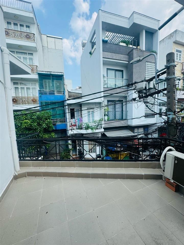 Siêu phẩm 3 mặt tiền kinh doanh  ngang 8.5m x 8m  2 tầng btct  tiện kinh doanh  7.9 tỷ