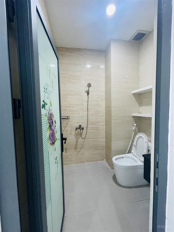 Giảm 1 tỷ! hẻm xe tải thông  ngay chợ tân hương  4 x 14m  56m2 vuông vức  4 tầng  chỉ 9.5 tỷ