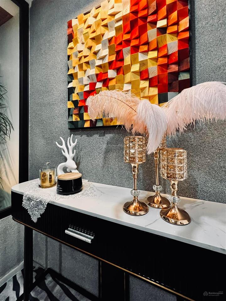 Hot deal  3pn  121m2  có sổ  13.9 tỷ  ban công đông nam  tin thật 100%