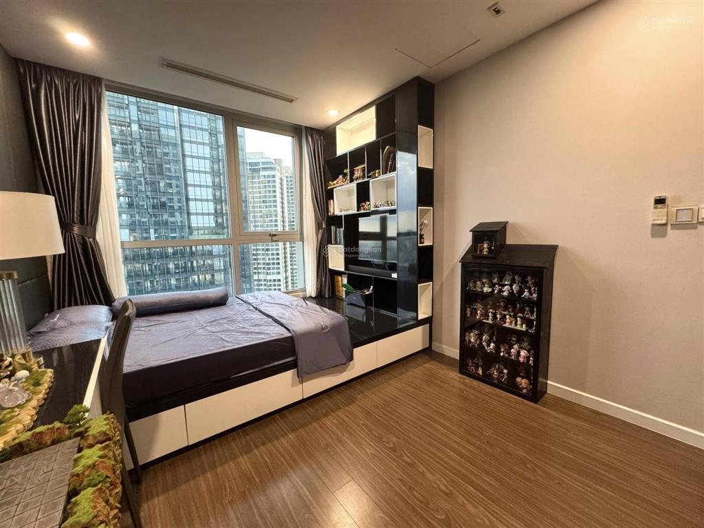 Bán căn 4pn the landmark 81, 150m2, view trực diện công viên, giá 35 tỷ, có sổ