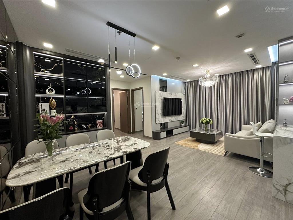 Cho thuê căn hộ 2pn 2wc, 90m2, full nội thất, giá chỉ 18 triệu, tại vinhomes central park