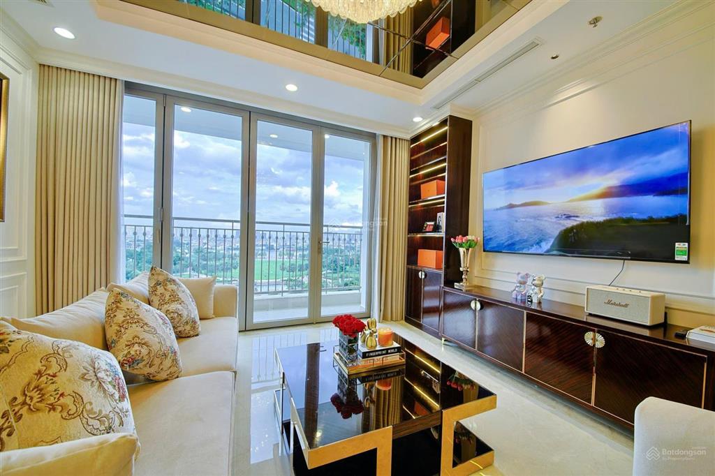 Cho thuê căn 4pn rộng 160m2, view trực diện công viên, giá chỉ 50 triệu, vinhomes central park