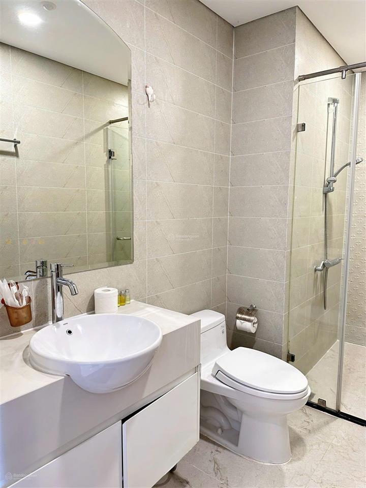 Giá hời cho căn 1pn, diện tích 55m2, giá 6.5 tỷ, có sổ tại vinhomes central park